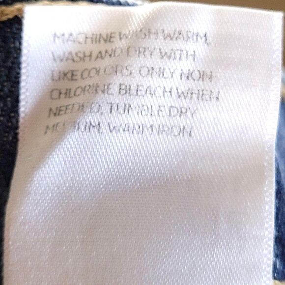 Old Navy Womens Pants Light Blue 12 Bermuda Jean Shorts Plus Size Mid Rise Stret - Picture 5 of 8